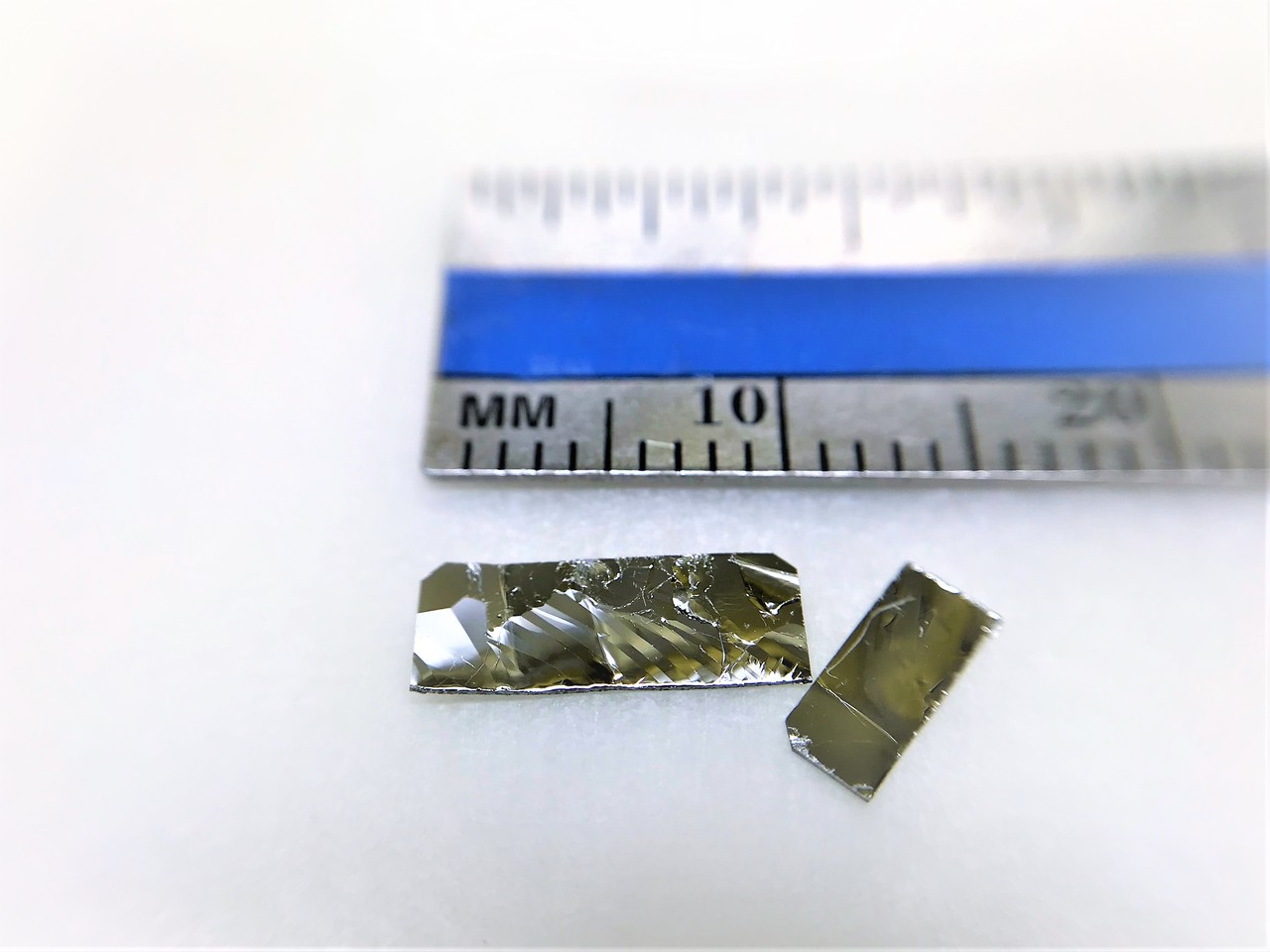 Bi2Te3 碲化鉍晶體 (Bismuth Telluride)